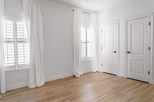 3315 Bridle Path, Austin TX 78703-2605 exterior