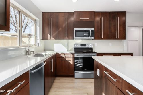 6212 22nd Ave, Phoenix AZ  85015-1903 exterior