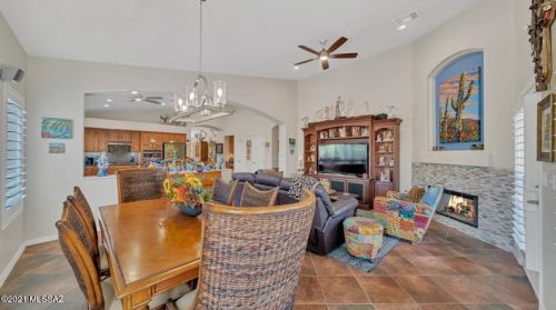 5158 Louis River Way, Tucson AZ  85718-4751 exterior