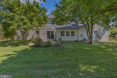 13824 Rippling Brk Dr, Silver Spring MD 20906-2302 exterior