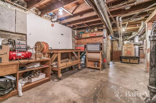 1030 Fairmount St, Grand Rapids MI 49506-1529 exterior