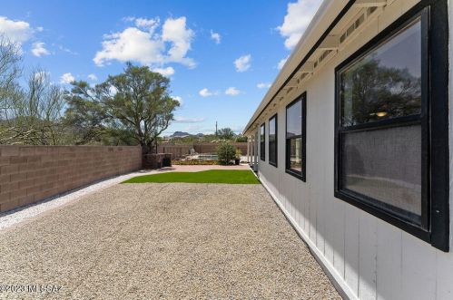 1501 Atwood Ave, Tucson AZ 85745-3520 exterior