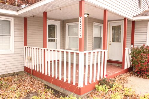 2342 Laketon Ave, Meskegon MI 49441-2665 exterior