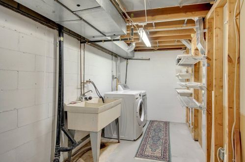 8015 Comstock Ct, South Saint Paul MN 55076-3332 exterior