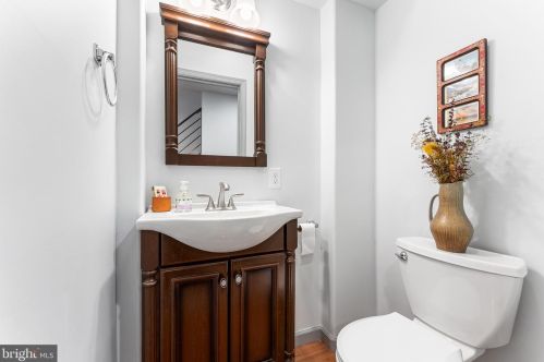 2238 Gerritt St, Philadelphia PA 19147-5821 exterior