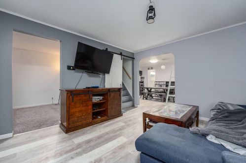 8601 Almena Dr, Kalamazoo MI  49009-9310 exterior