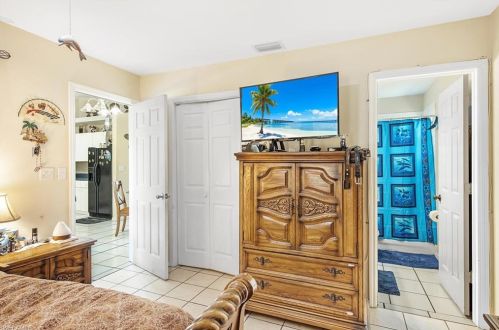 5305 Warren St, Naples FL 34113-8746 exterior