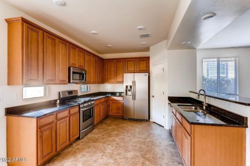 1740 Cottonwood Ln, Phoenix AZ  85045 exterior