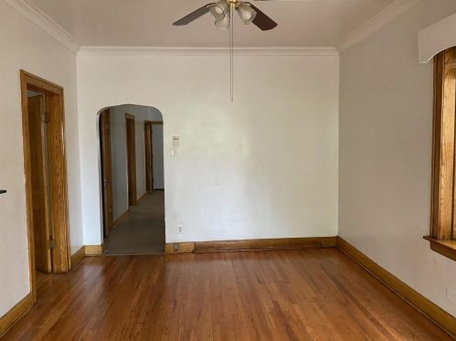 5819 Whipple St, Chicago IL 60659-3709 exterior