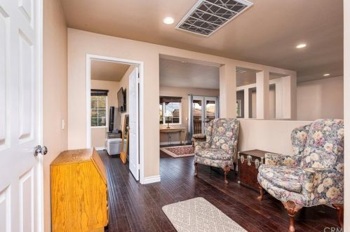 291 Monument Dr, Perris CA 92570-9063 exterior