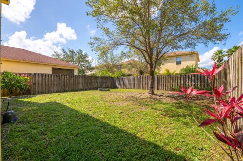 9500 Portside Dr, Fort Pierce FL  34945-3313 exterior