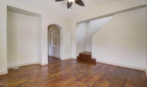 2347 Dusty Wren Dr, Phoenix AZ  85085-7031 exterior