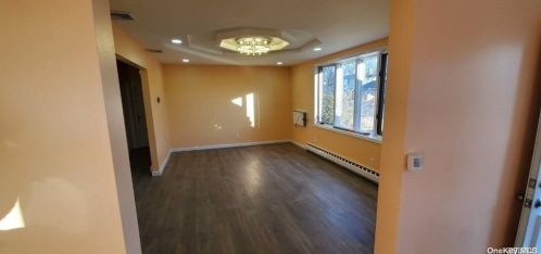 90 Birch Ln, Valley Stream NY 11581-2633 exterior