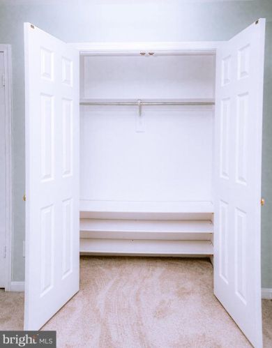 15301 Manor Village Ln, Rockville MD 20853-1820 exterior