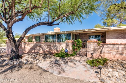 9989 Morrill Way, Tucson, AZ 85749-9568