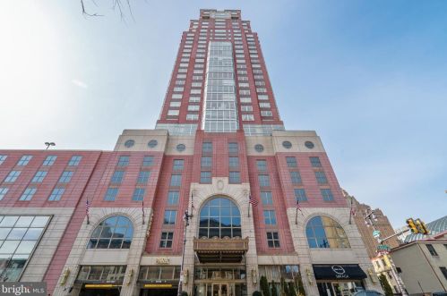 440 Broad St, Philadelphia PA  19146-4900 exterior