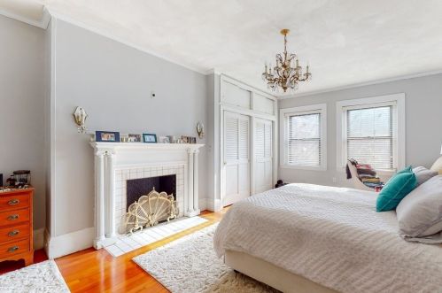 903 Beacon St, Boston MA exterior