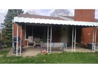 1552 Greentree Rd, Pittsburgh PA  15220-1908 exterior