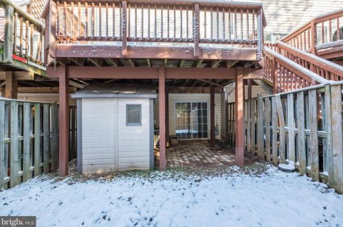 43069 Candlewick Sq, Leesburg VA 20176-6446 exterior