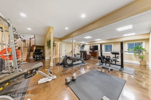 540 Kenilworth Ave, Elmhurst IL 60126-4445 exterior