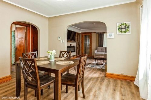 5049 28th St, Milwaukee, WI 53221-3470