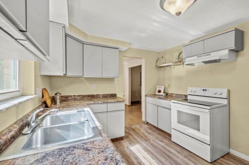 1492 Prospect Rd, Pittsburgh PA 15227-3733 exterior