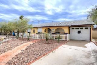 3207 Hearn Rd, Phoenix AZ  85032-5320 exterior