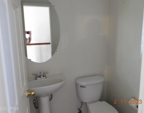 3020 Cavalry Dr, Phoenix AZ  85086-3215 exterior