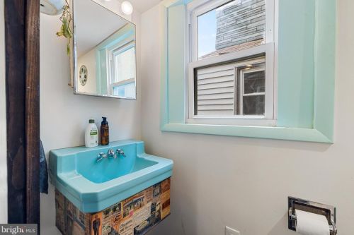 3081 Emerald St, Philadelphia PA 19134-2010 exterior