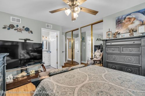 43 Gladstone Ave, Lakehurst NJ 08759-6625 exterior