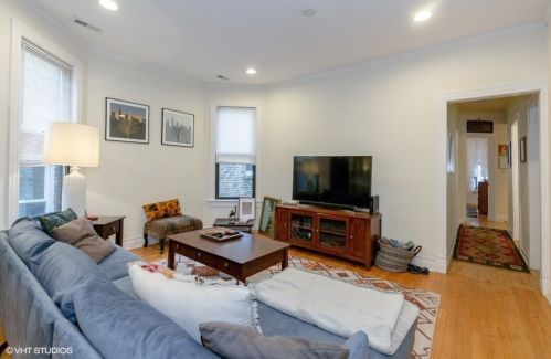 4410 Dover St, Chicago IL 60640-5529 exterior