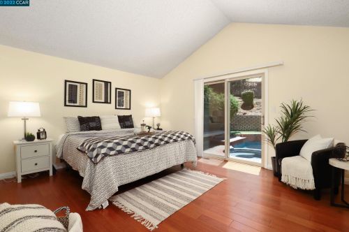 3020 Shetland Dr, Concord CA 94523-1606 exterior