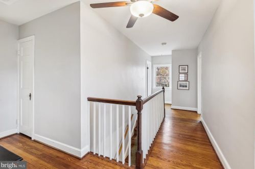 1612 Oakcrest Dr, Alexandria VA 22302-2337 exterior