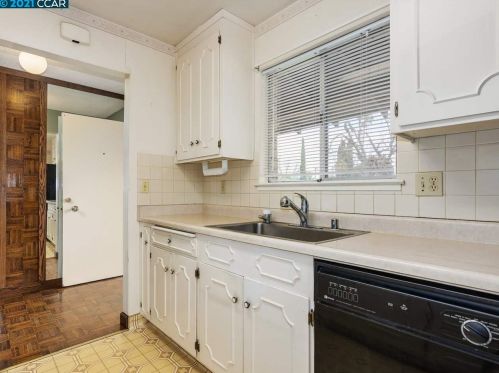 4824 Cherokee Dr, Concord CA 94521-2119 exterior