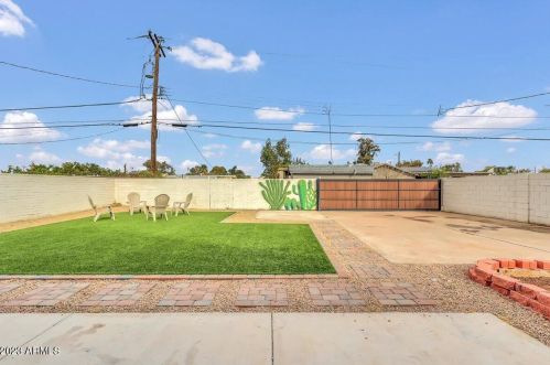 1901 22nd St, Phoenix AZ  85006-2446 exterior