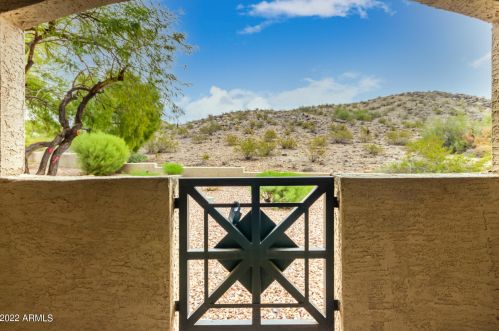 3236 Chandler Blvd, Phoenix AZ  85048-7207 exterior