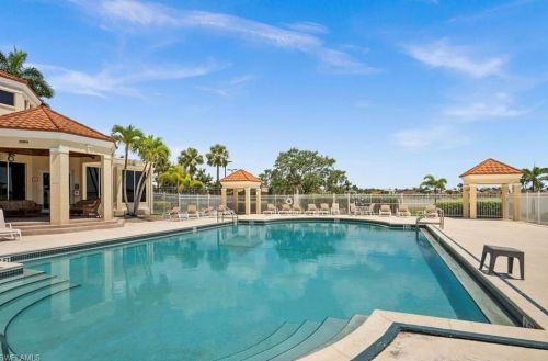 7785 Esmeralda Way, Naples FL 34109-1788 exterior