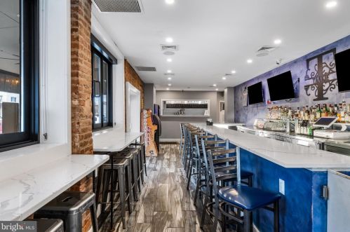 2652 Alder St, Philadelphia PA 19148-4908 exterior