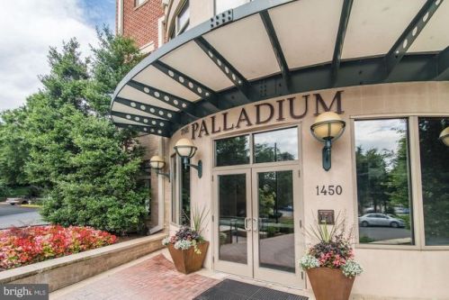 1450 Emerson Ave, Mc Lean VA  22101-5746 exterior