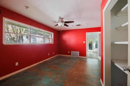 1710 32 St, Austin TX 78705-2115 exterior