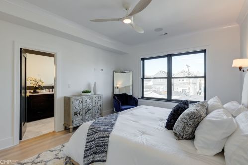 2637 Mozart St, Chicago IL  60647-1739 exterior