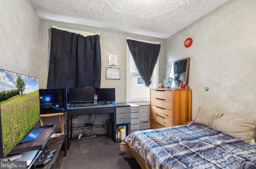 102 Wl Ave, Manor PA 19036-1303 exterior