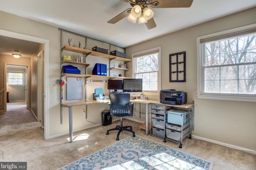 16616 Cutlass Dr, Rockville MD 20853-1332 exterior