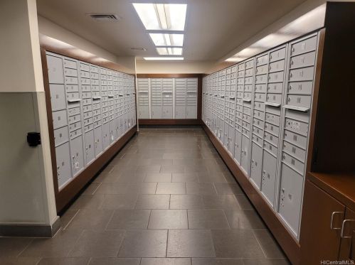 1200 Queen Emma St, Honolulu HI  96813-6300 exterior