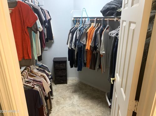 3819 74th Dr, Phoenix AZ  85043-7590 exterior