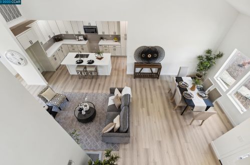 1711 Berrywood Dr, Concord CA 94521-2142 exterior