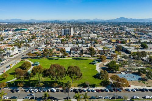 3828 Meade Ave, San Diego CA 92116-3818 exterior