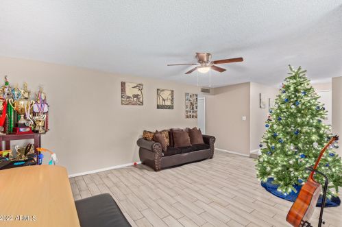 4708 76 Ave, Phoenix AZ 85033-2431 exterior