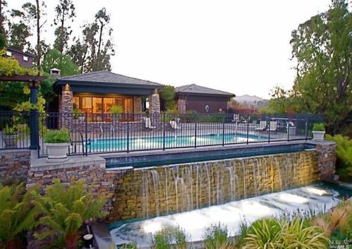 74 De Silva Is Dr, Mill Valley CA 94941-3036 exterior