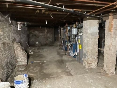 82 Marion St, Springfield MA  01109-3530 exterior